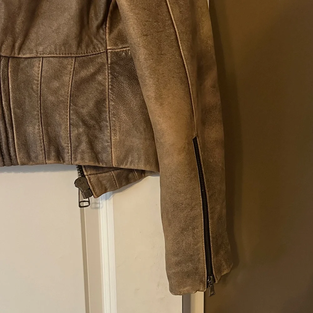 Guess Brown Leather Jacket - Picture 12 of 16